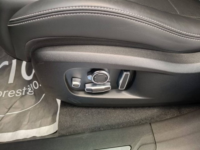 Jaguar F-Pace usata a Teramo (18)