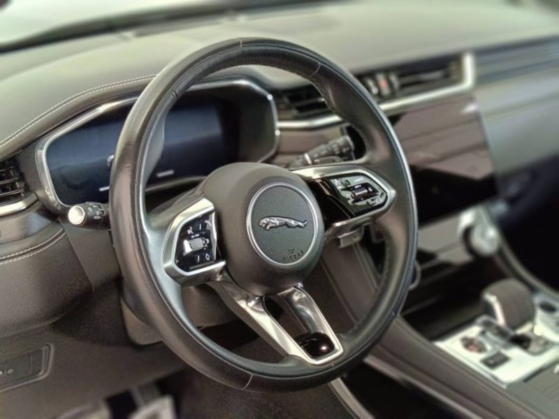 Jaguar F-Pace usata a Teramo (19)