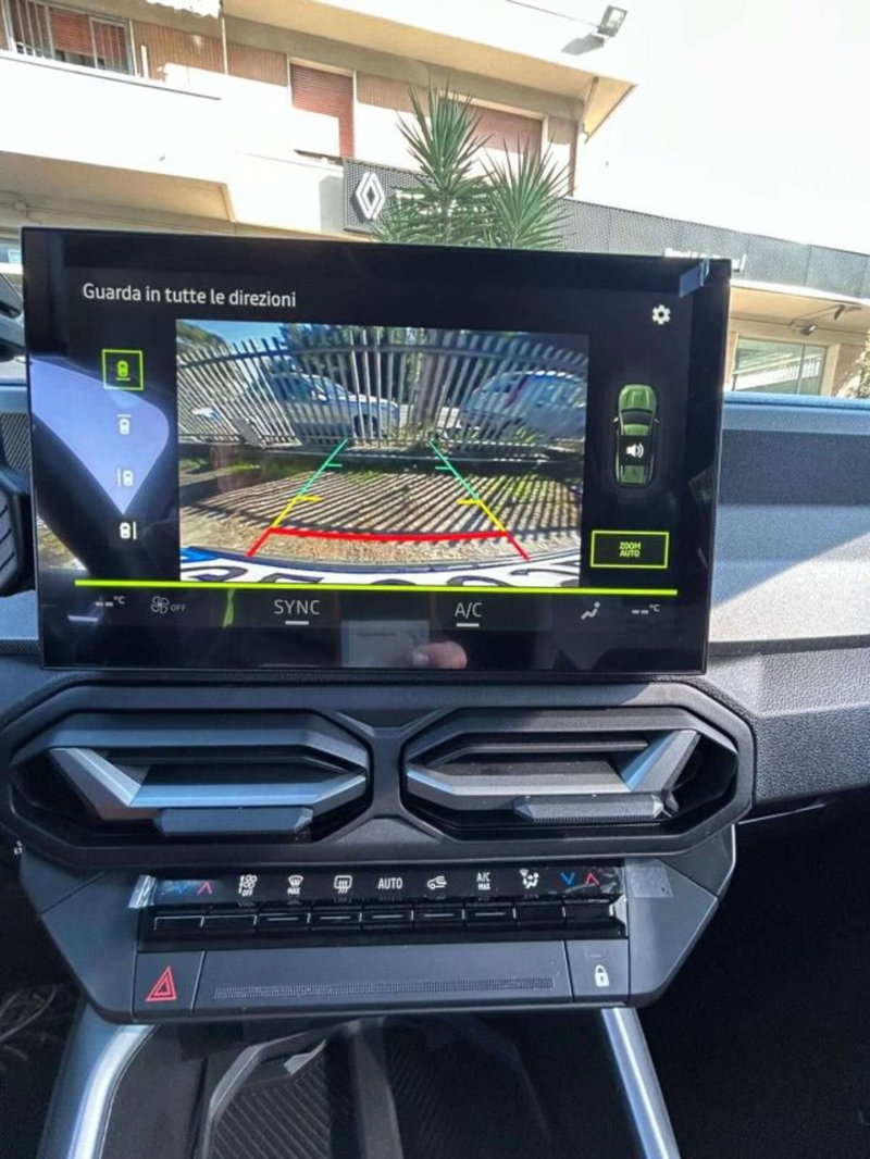 Dacia Bigster nuova a Firenze (9)