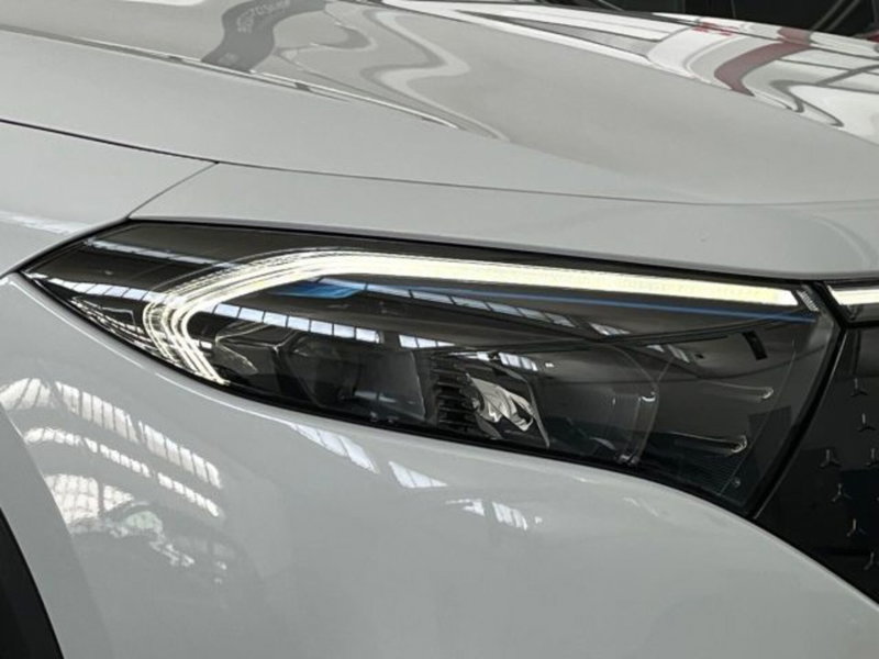 Mercedes-Benz EQA nuova a Verona (13)