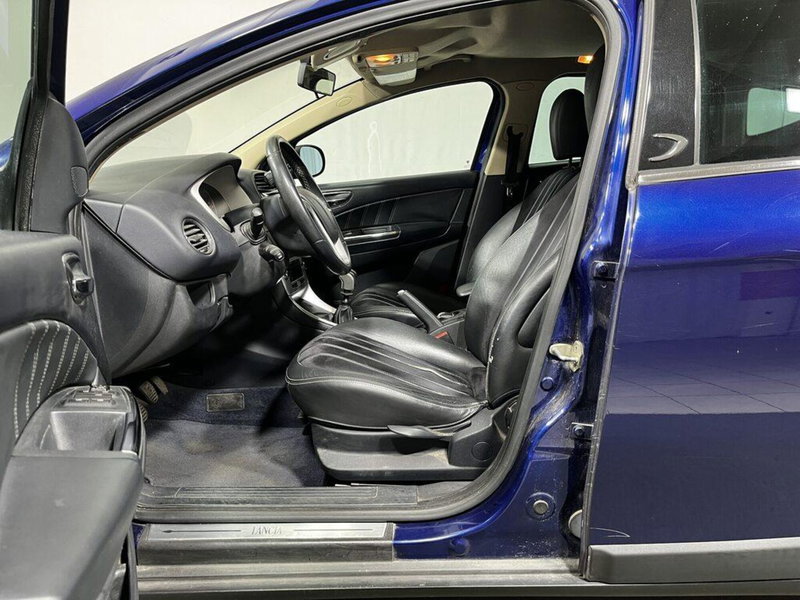 Lancia Delta usata a Sondrio (10)