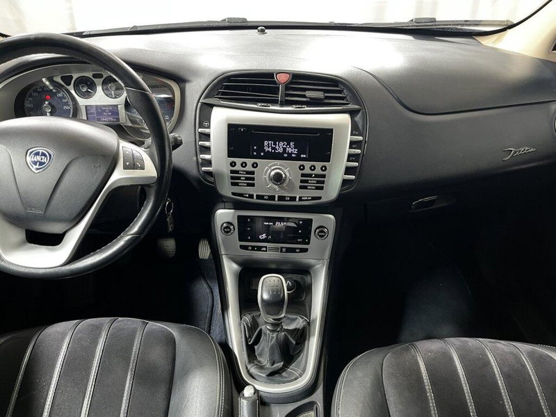 Lancia Delta usata a Sondrio (14)