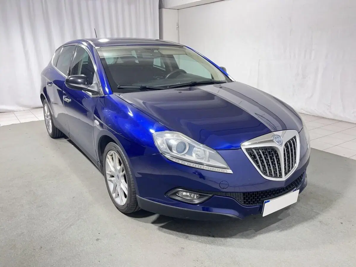 Lancia Delta usata a Sondrio (7)