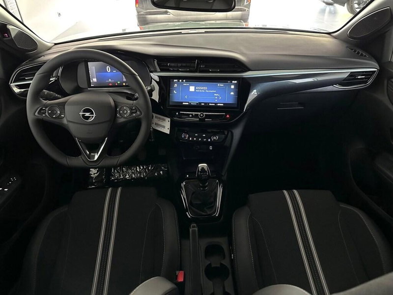 Opel Corsa nuova a Sondrio (12)