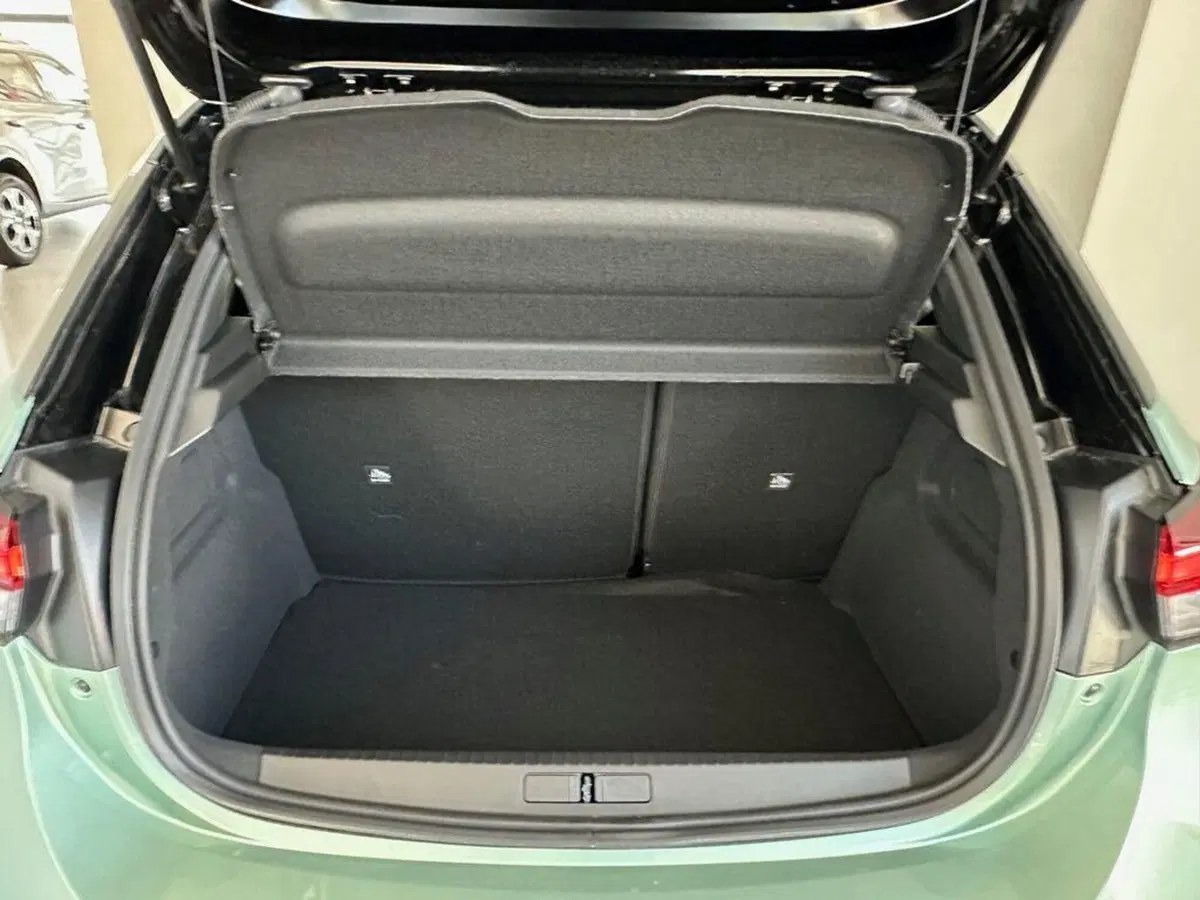 Opel Corsa nuova a Sondrio (15)