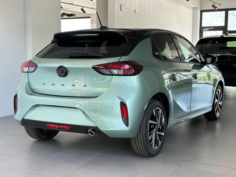 Opel Corsa nuova a Sondrio (5)