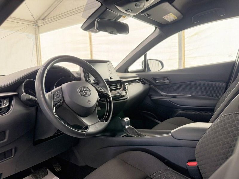 Toyota Toyota C-HR usata a Monza e Brianza (12)