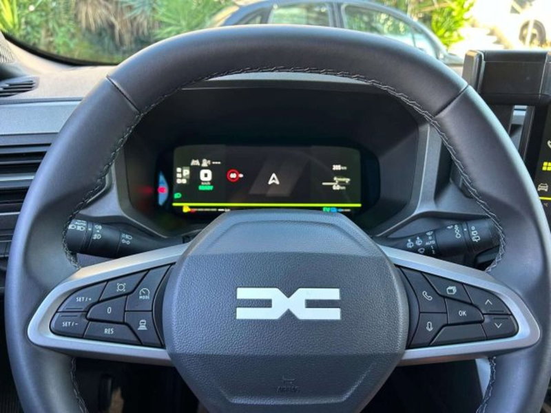 Dacia Bigster nuova a Firenze (11)