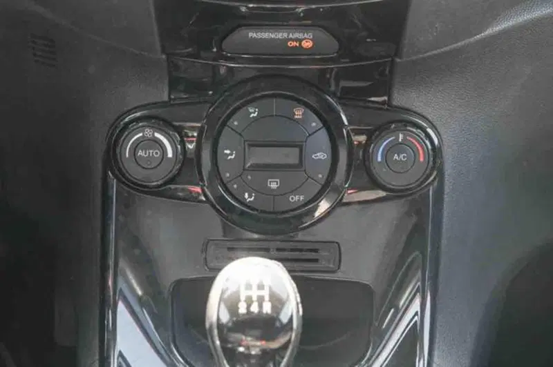Ford Fiesta usata a Torino (15)