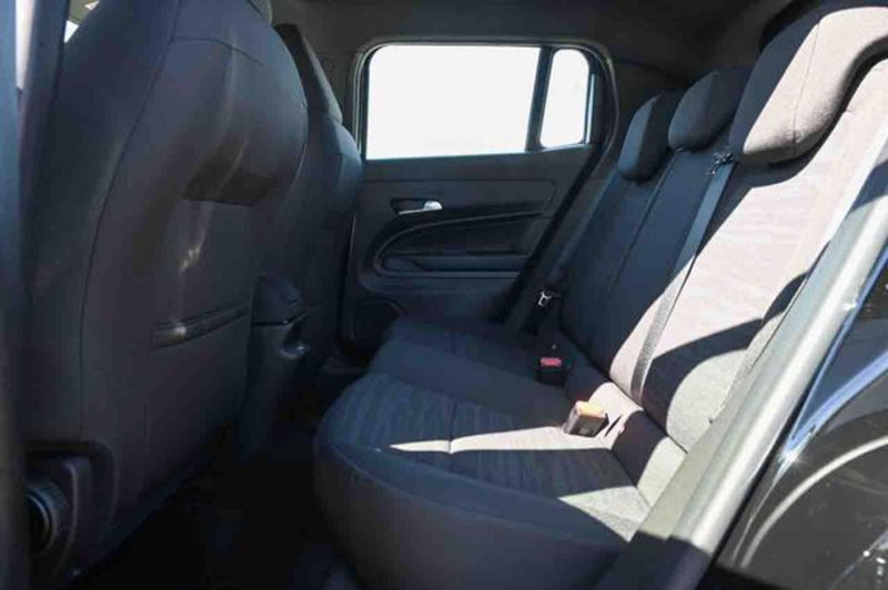 Jeep Avenger nuova a Torino (11)