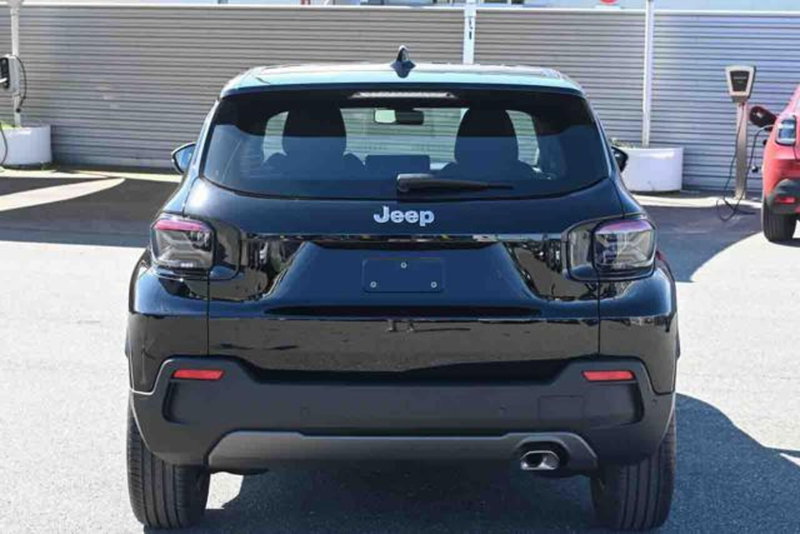 Jeep Avenger nuova a Torino (18)