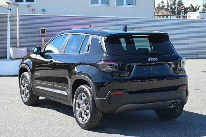 Jeep Avenger nuova a Torino (4)