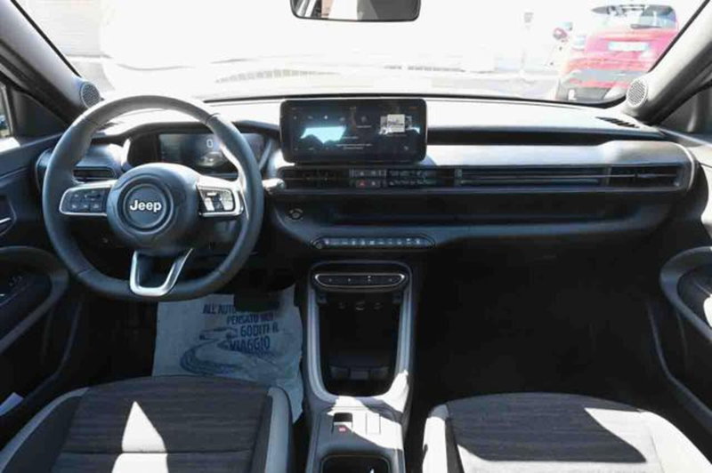 Jeep Avenger nuova a Torino (7)