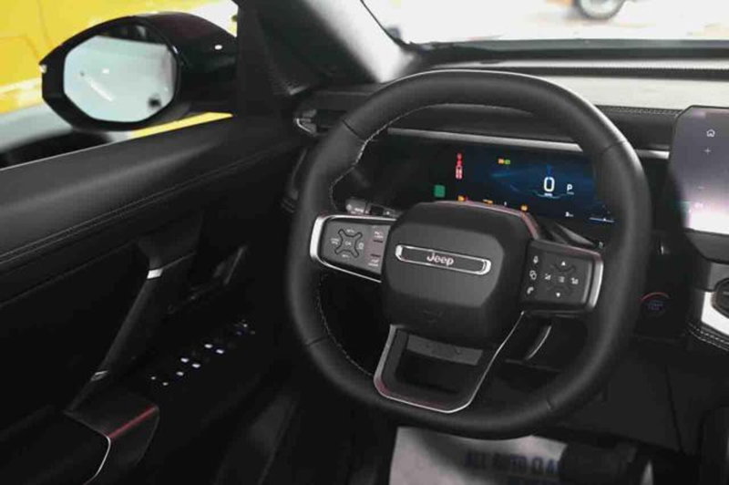 Jeep Compass nuova a Torino (12)