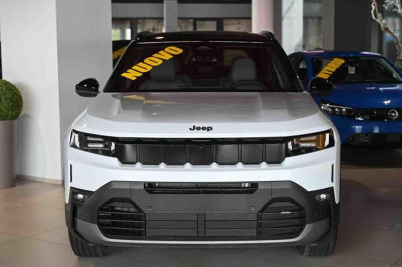 Jeep Compass nuova a Torino (17)