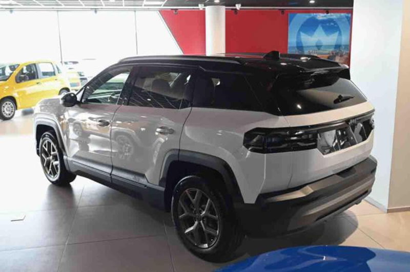 Jeep Compass nuova a Torino (4)