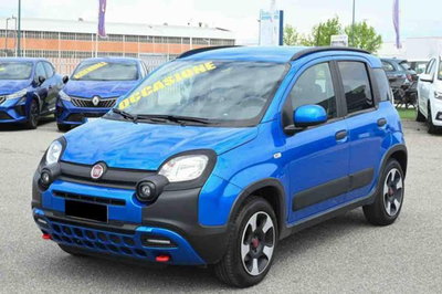 Fiat Panda Cross 1.0 firefly hybrid Cross s&amp;s 70cv 5p.ti del 2024 usata a Pianezza