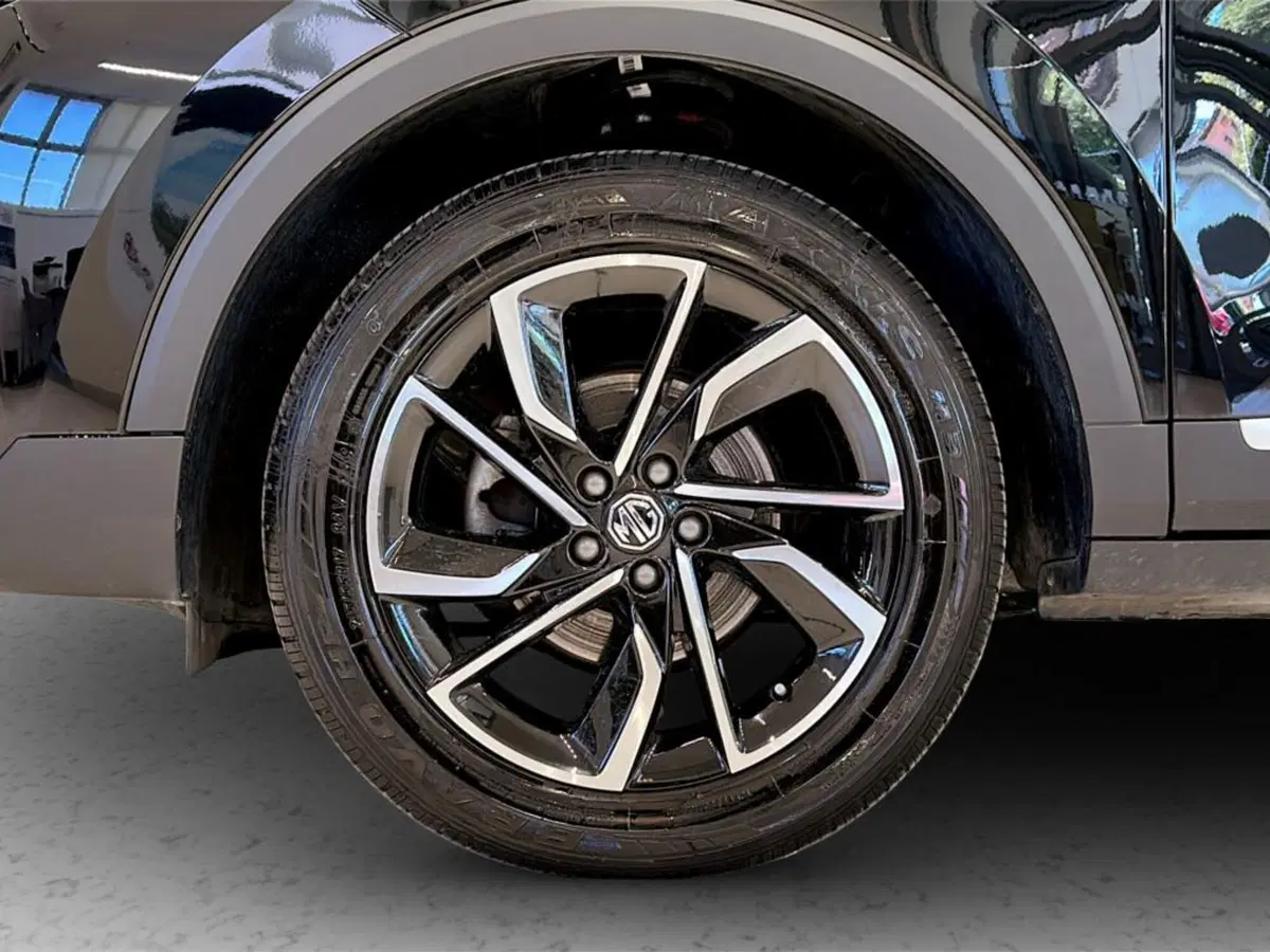 Mg ZS usata a Varese (9)