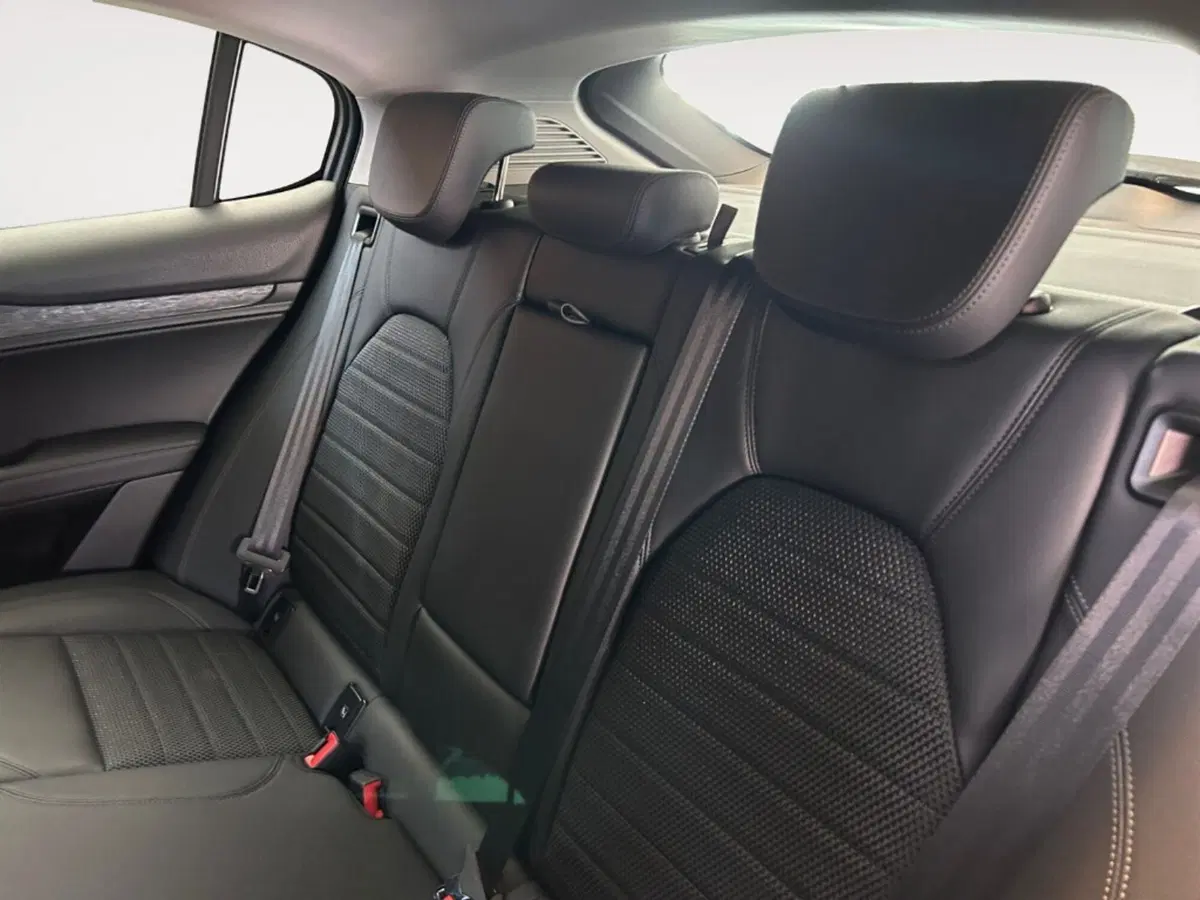 Alfa Romeo Stelvio usata a Verona (13)