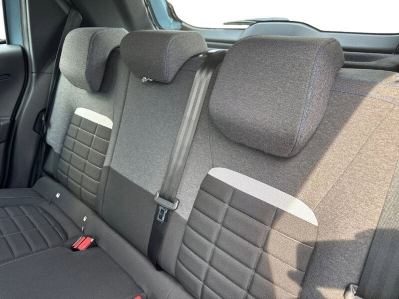 Citroen C3 Aircross nuova a Lecco (12)