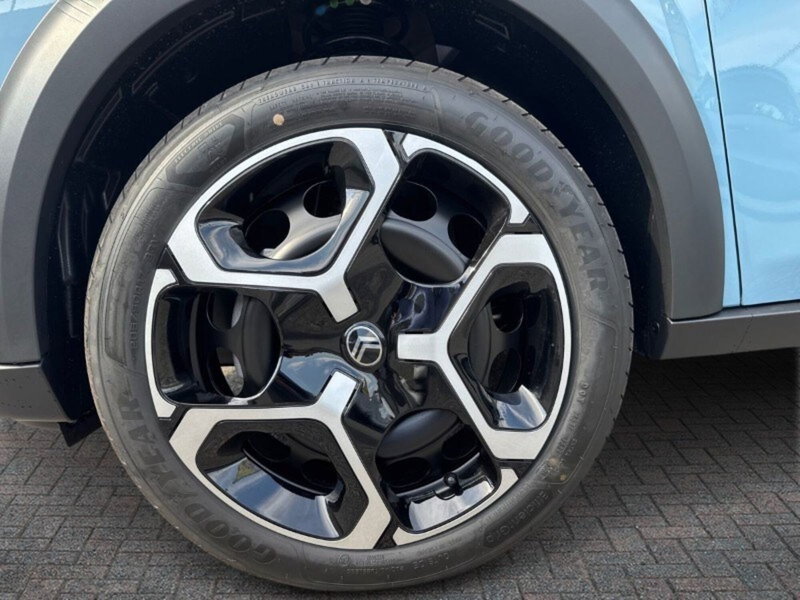 Citroen C3 Aircross nuova a Lecco (7)