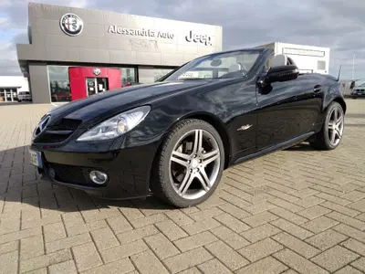 Mercedes-Benz SLK 200 Kompressor cat 2LOOK Edition del 2010 usata a Alessandria