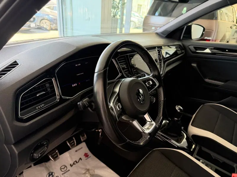 Volkswagen T-Roc usata a Napoli (11)
