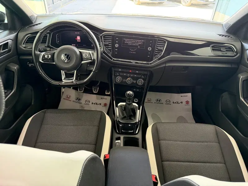 Volkswagen T-Roc usata a Napoli (12)