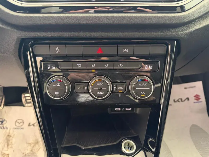 Volkswagen T-Roc usata a Napoli (16)