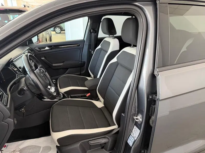 Volkswagen T-Roc usata a Napoli (9)