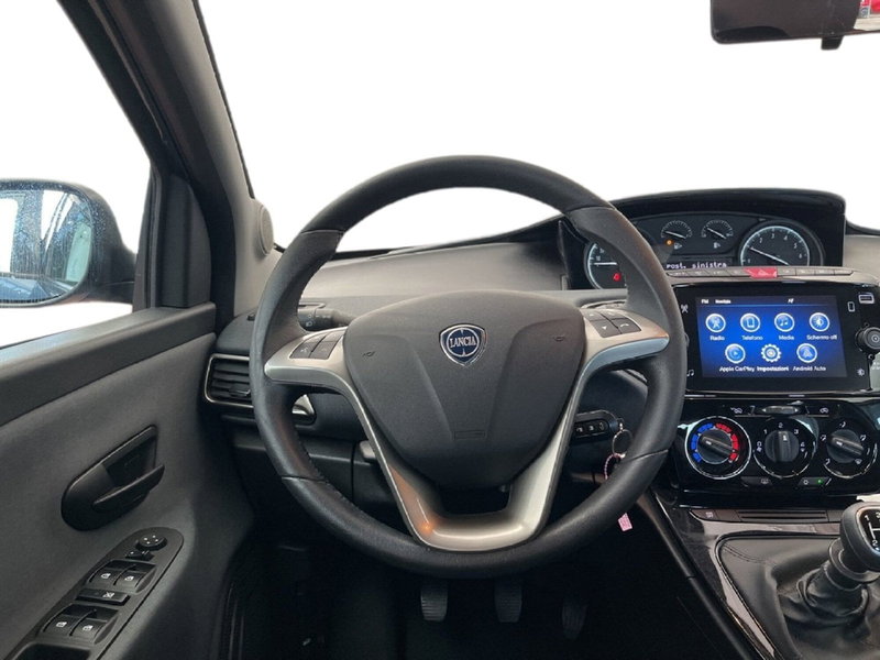 Lancia Ypsilon usata a Torino (11)