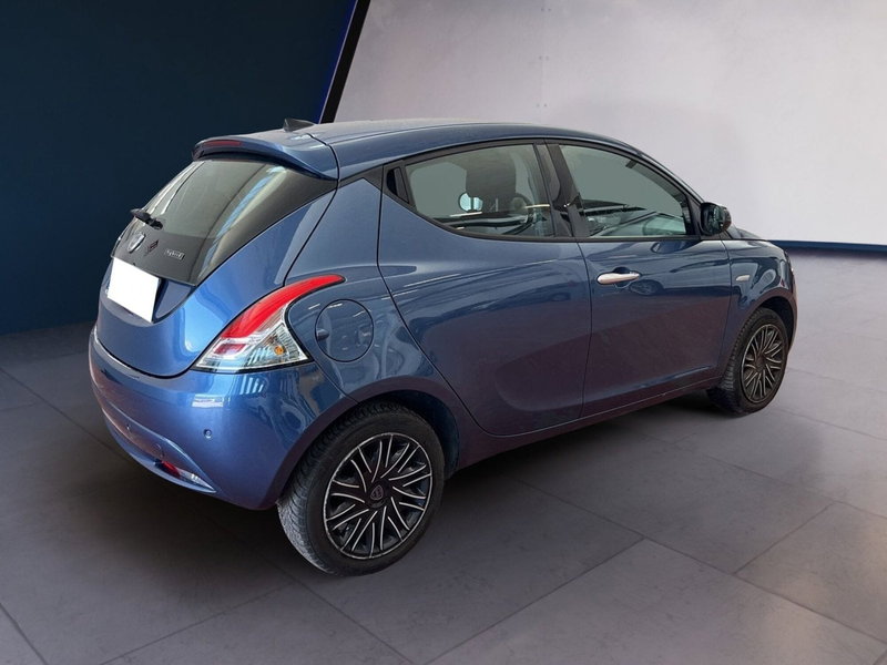 Lancia Ypsilon usata a Torino (6)
