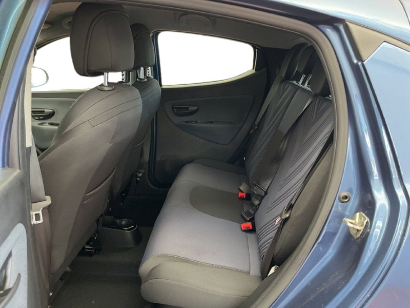 Lancia Ypsilon usata a Torino (8)