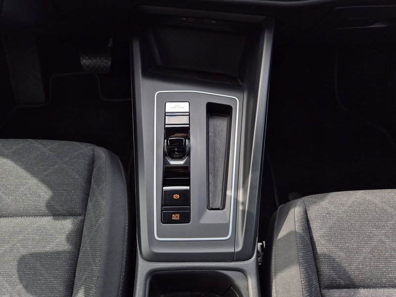 Volkswagen Golf usata  (10)