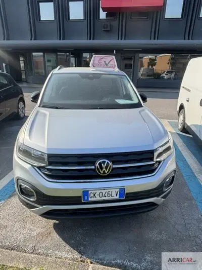Volkswagen T-Cross 1.0 tsi Edition 115cv del 2022 usata a Verdellino