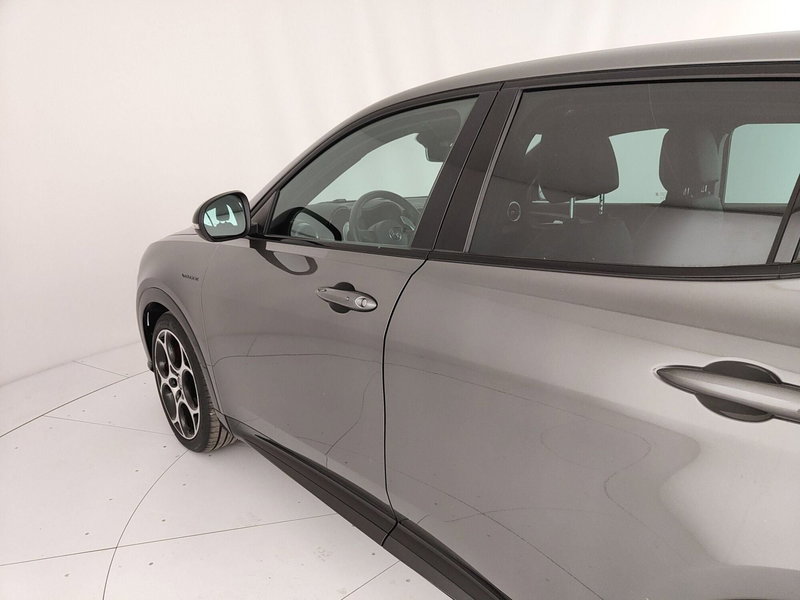 Alfa Romeo Tonale usata a Caserta (12)