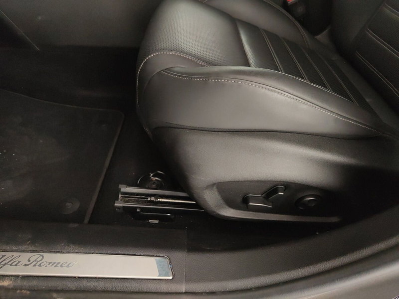 Alfa Romeo Tonale usata a Caserta (18)