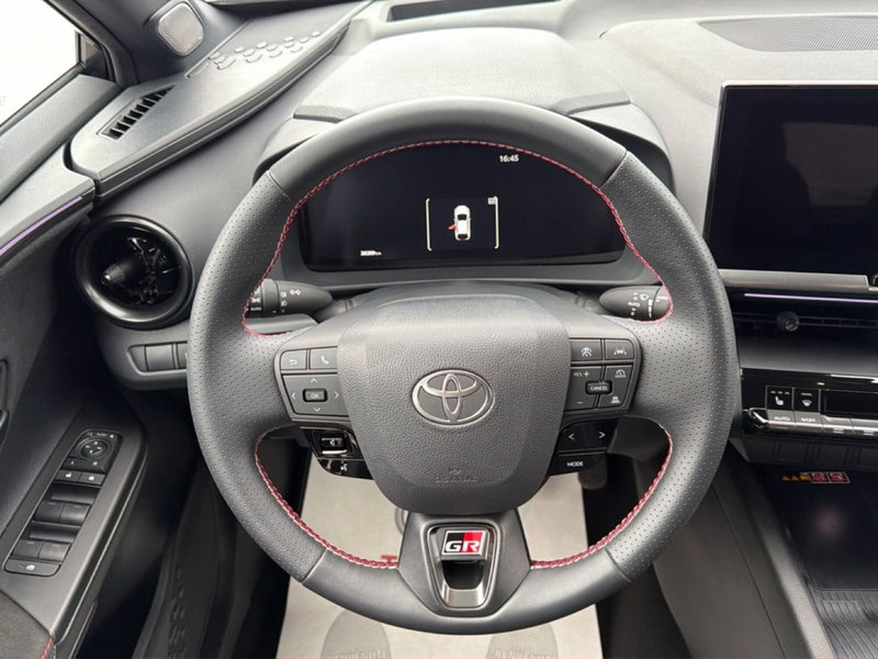 Toyota Toyota C-HR usata a Catania (10)