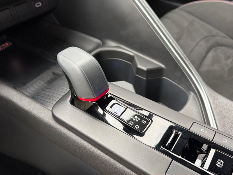 Toyota Toyota C-HR usata a Catania (15)