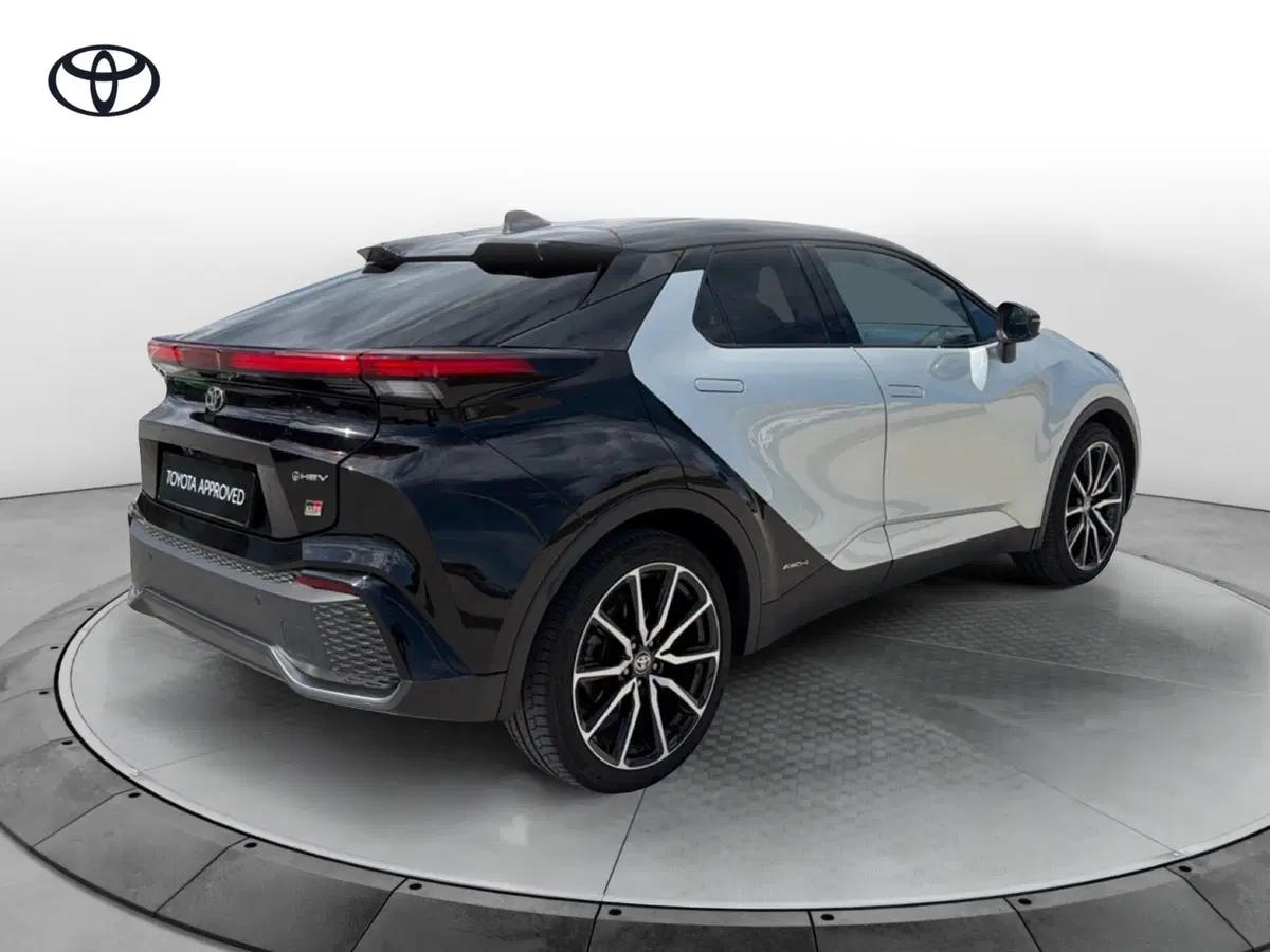 Toyota Toyota C-HR usata a Catania (3)