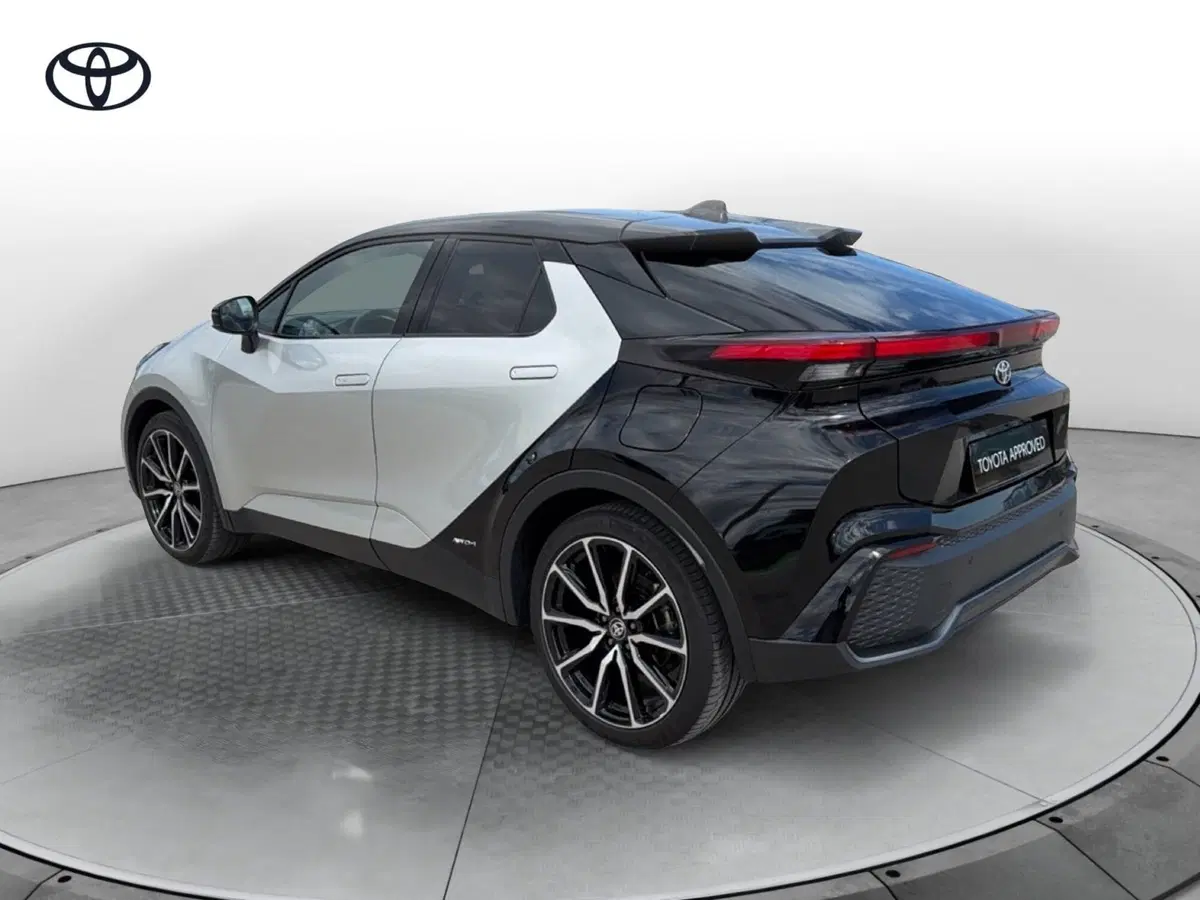 Toyota Toyota C-HR usata a Catania (4)