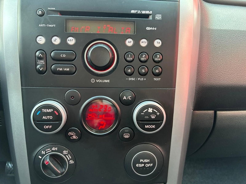 Suzuki Grand Vitara usata a Prato (12)