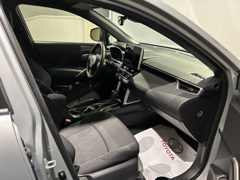 Toyota Corolla Cross Hybrid usata a Milano (13)