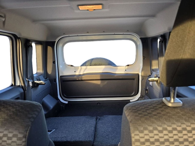 Suzuki Jimny nuova a Pistoia (10)