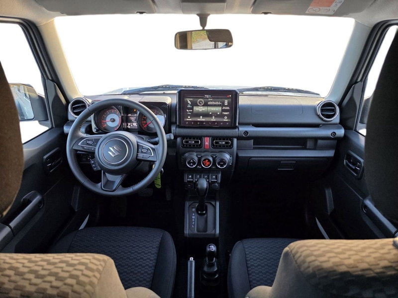 Suzuki Jimny nuova a Pistoia (11)