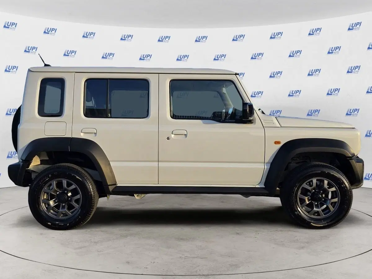 Suzuki Jimny nuova a Pistoia (2)