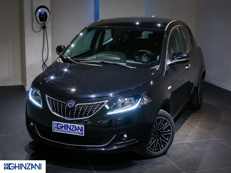 Lancia Ypsilon usata a Bergamo (3)