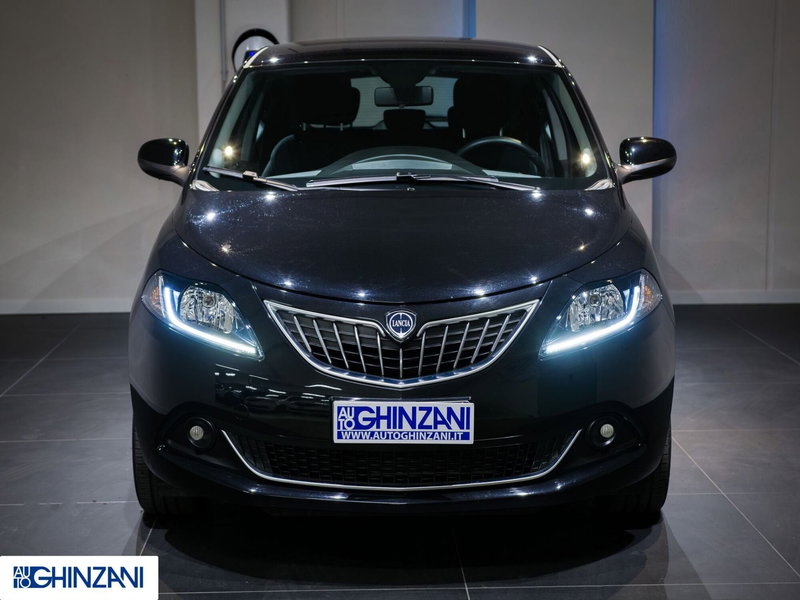Lancia Ypsilon usata a Bergamo (4)