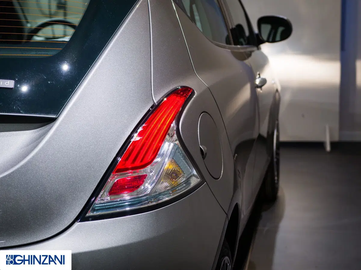 Lancia Ypsilon usata a Bergamo (14)