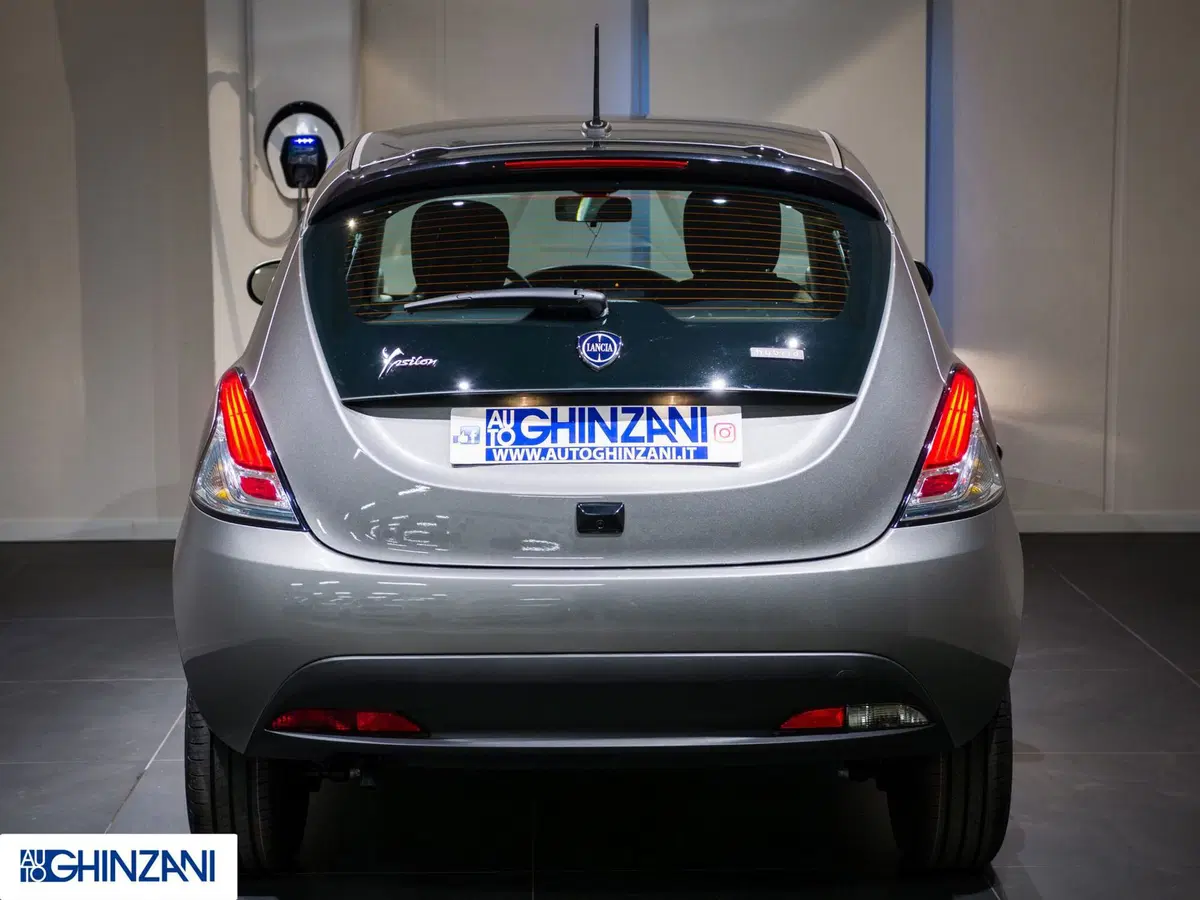 Lancia Ypsilon usata a Bergamo (4)